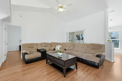 23 Old Sunbeam Drive South Daytona FL 32119