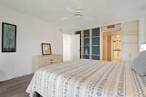 8767 Midnight Pass Road Sarasota FL 34242