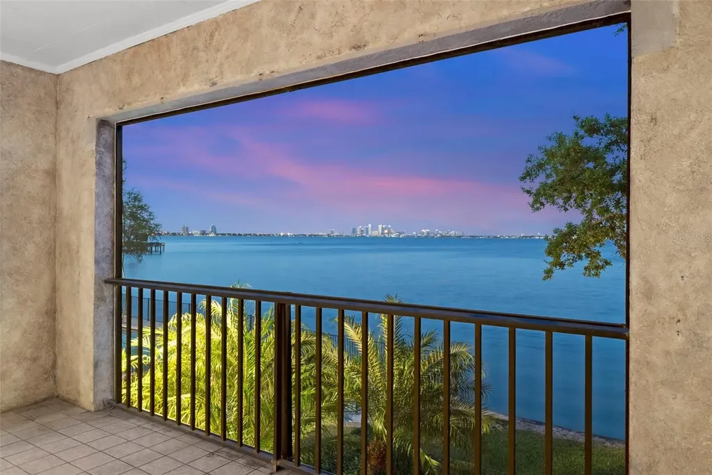 5010 Bayshore Boulevard Tampa FL 33611