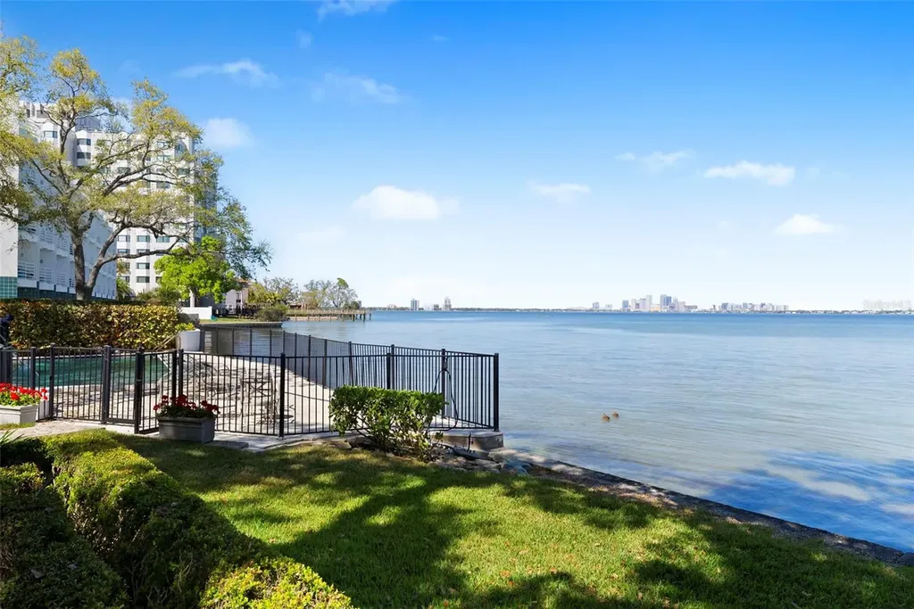 5010 Bayshore Boulevard Tampa FL 33611