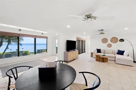 5010 Bayshore Boulevard Tampa FL 33611