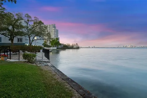 5010 Bayshore Boulevard Tampa FL 33611