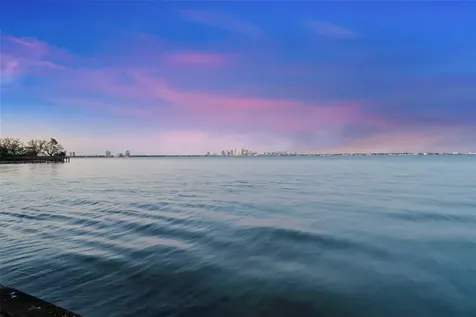 5010 Bayshore Boulevard Tampa FL 33611