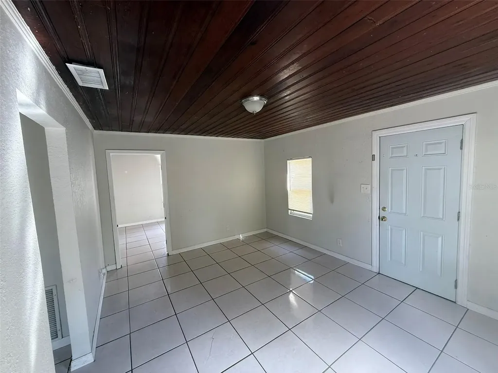 3612 N 52nd Street Tampa FL 33619