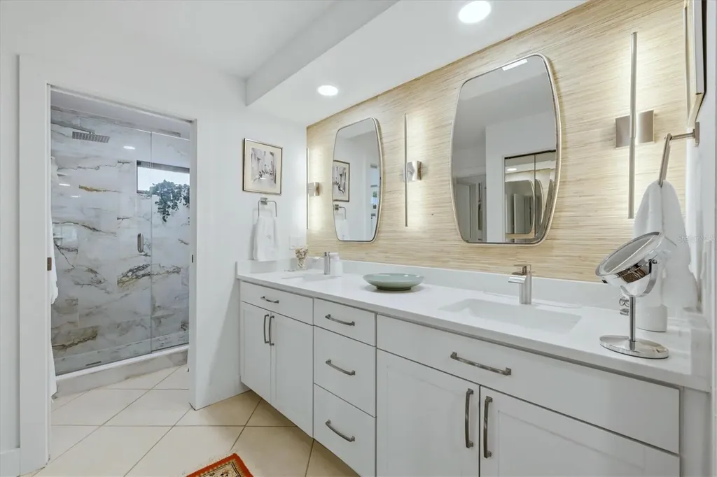 5312 Huntingwood Court Sarasota FL 34235