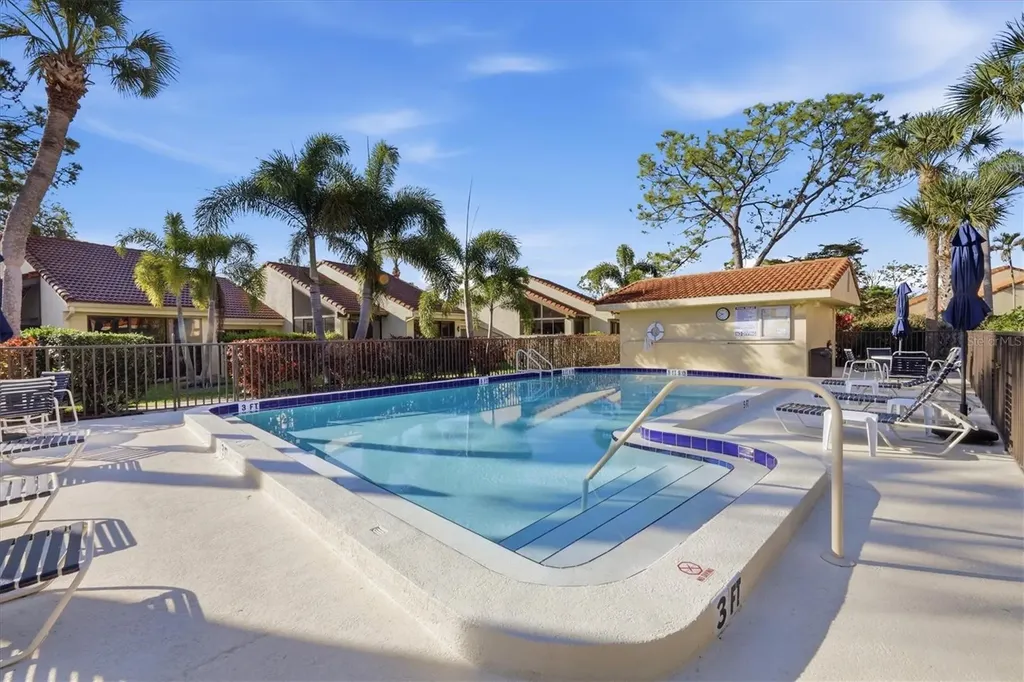 5312 Huntingwood Court Sarasota FL 34235