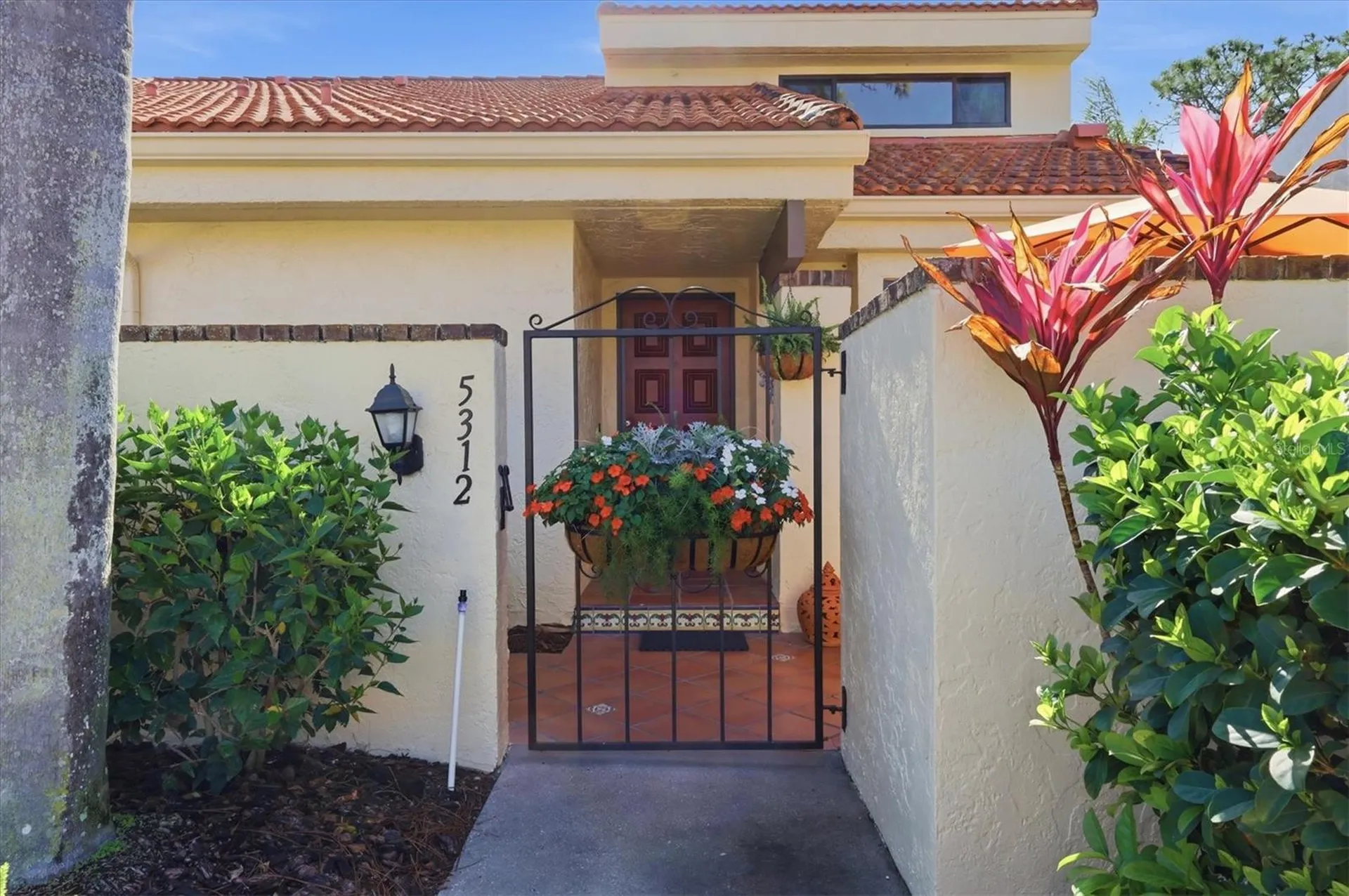 5312 Huntingwood Court Sarasota FL 34235