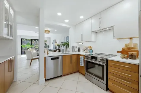 5312 Huntingwood Court Sarasota FL 34235