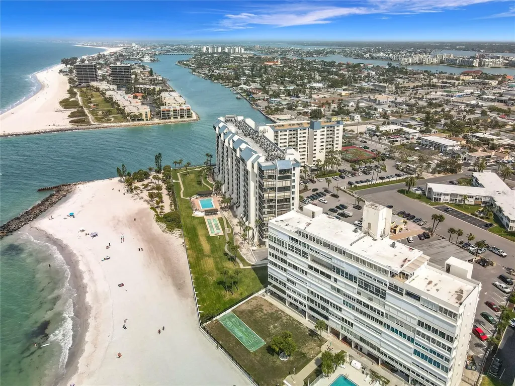 7100 Sunset Way St Pete Beach FL 33706