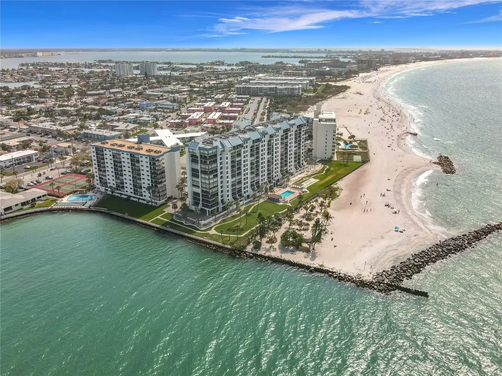7100 Sunset Way St Pete Beach FL 33706