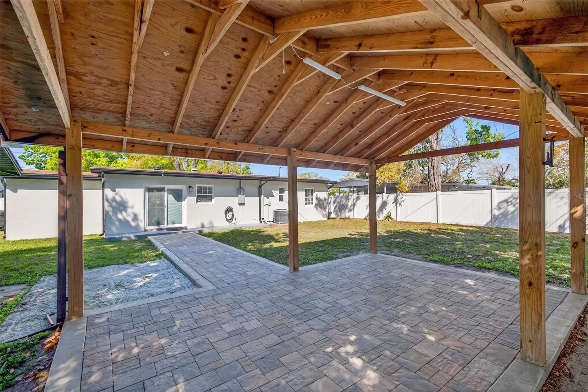 4420 Pompano Drive SE St Petersburg FL 33705