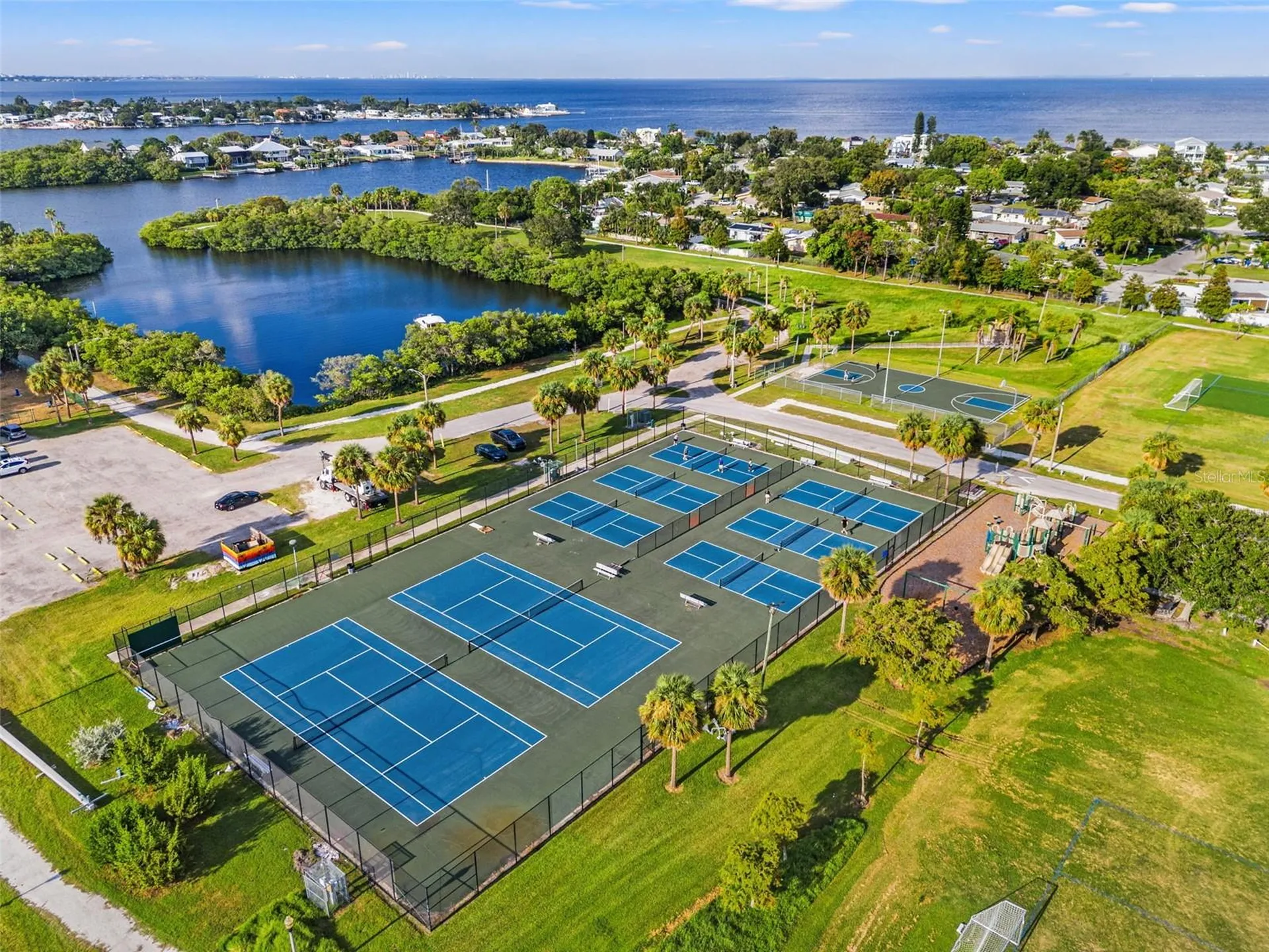 4420 Pompano Drive SE St Petersburg FL 33705