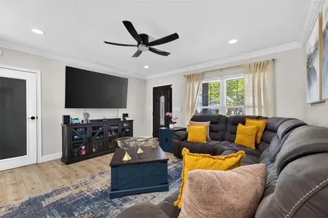 4420 Pompano Drive SE St Petersburg FL 33705