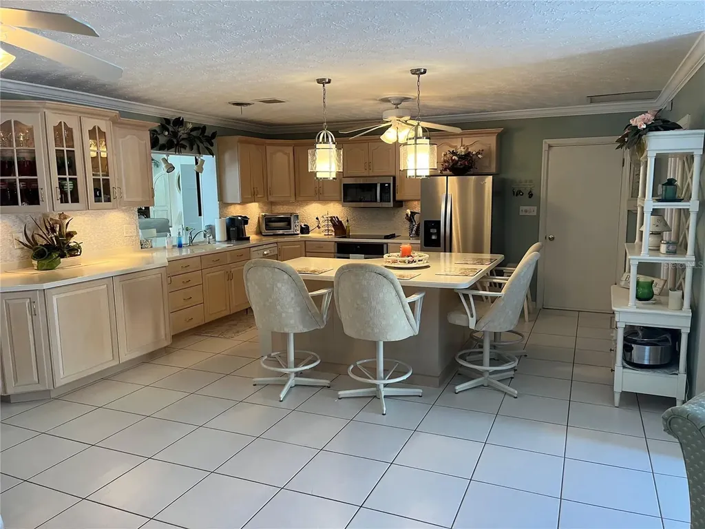 3704 100th Street W Bradenton FL 34210