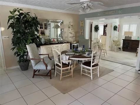 3704 100th Street W Bradenton FL 34210
