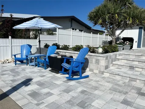 3704 100th Street W Bradenton FL 34210