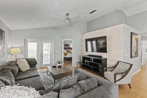 2070 Carpathian Drive Apopka FL 32712