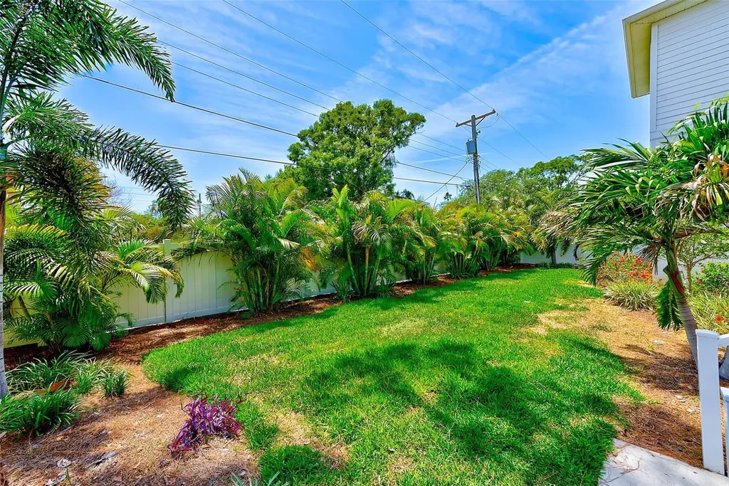 4710 W El Prado Boulevard Tampa FL 33629