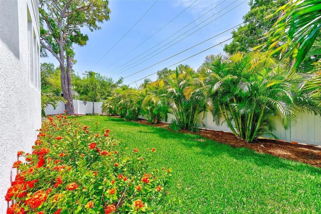 4710 W El Prado Boulevard Tampa FL 33629