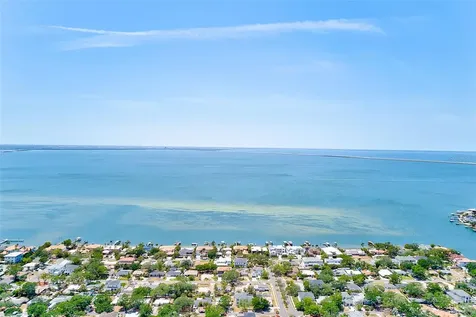 4710 W El Prado Boulevard Tampa FL 33629