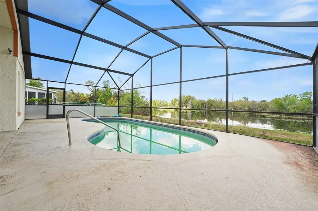 162 Canary Island Circle Davenport FL 33837