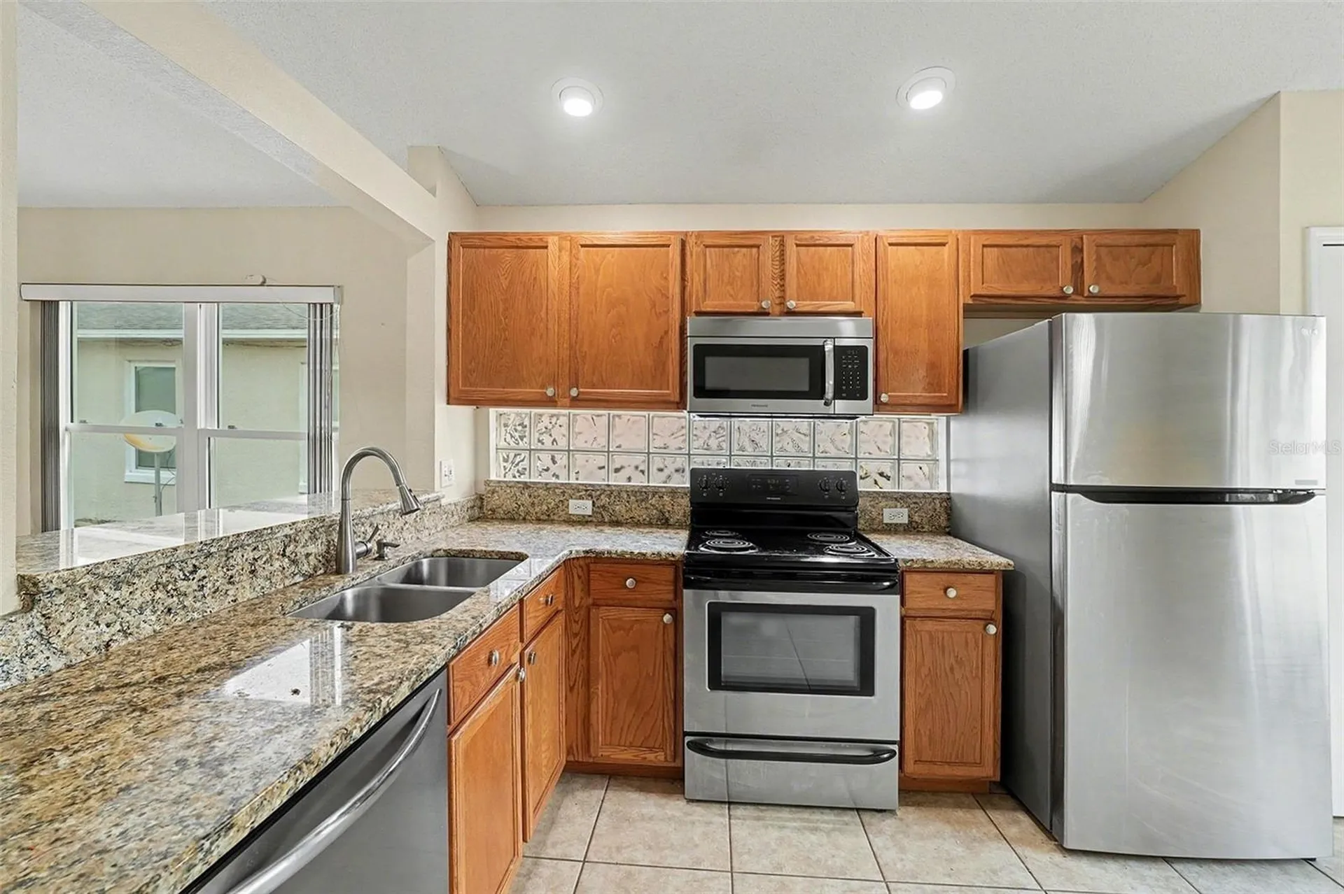 162 Canary Island Circle Davenport FL 33837