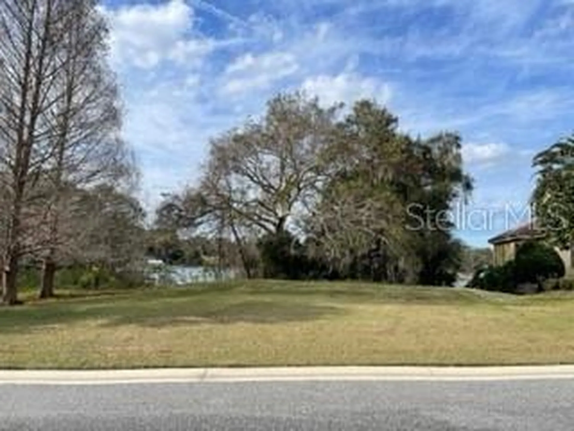 413 W Blue Water Edge Drive Eustis FL 32736