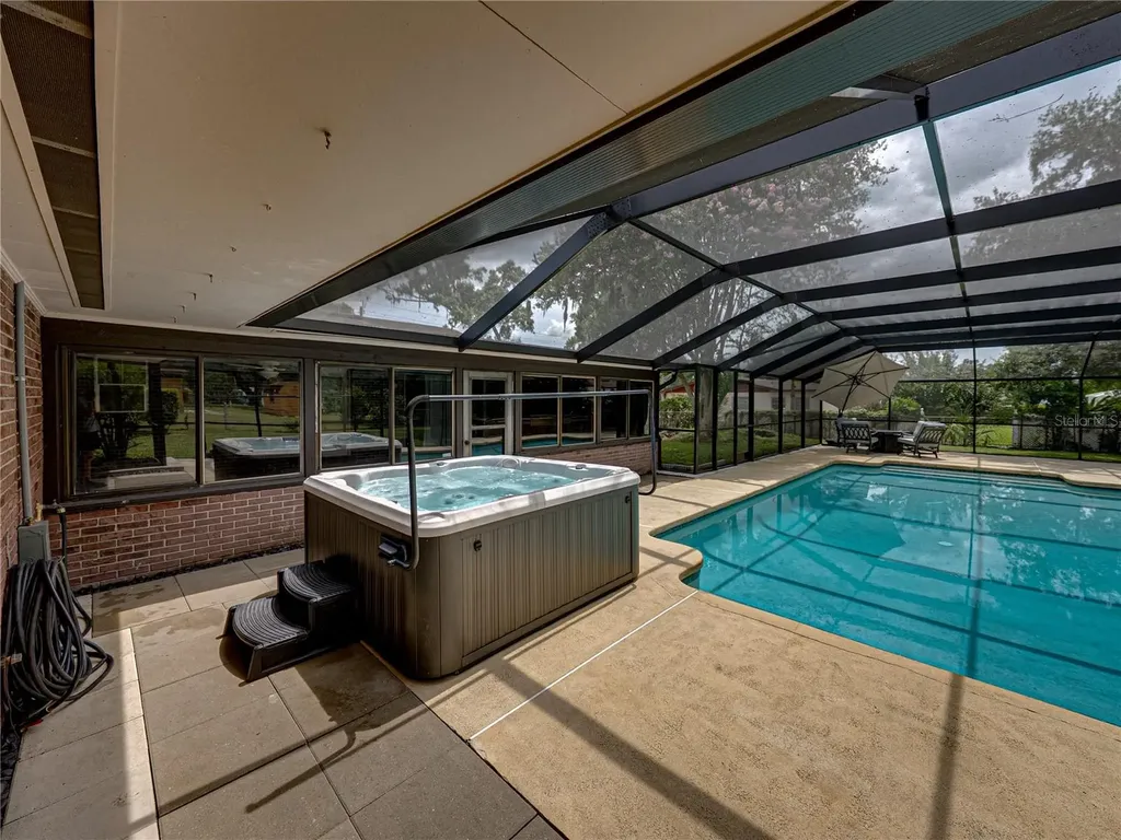 609 W Pipkin Road Lakeland FL 33813