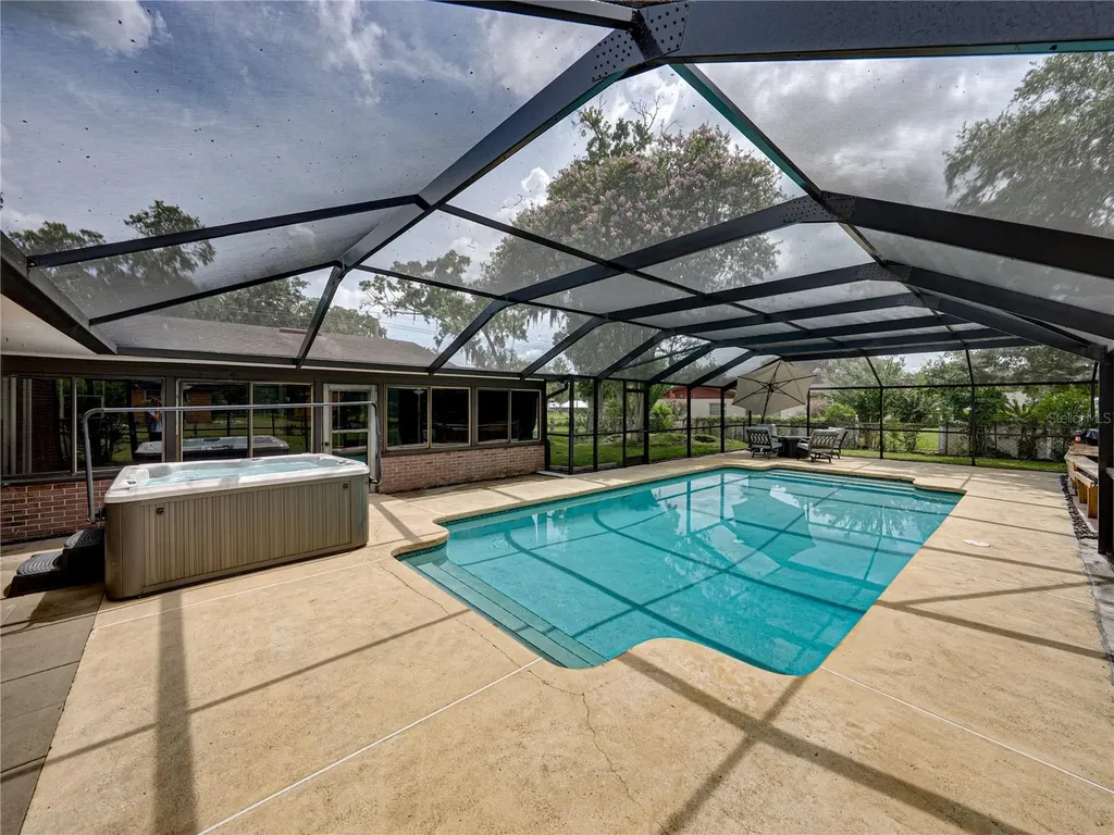 609 W Pipkin Road Lakeland FL 33813