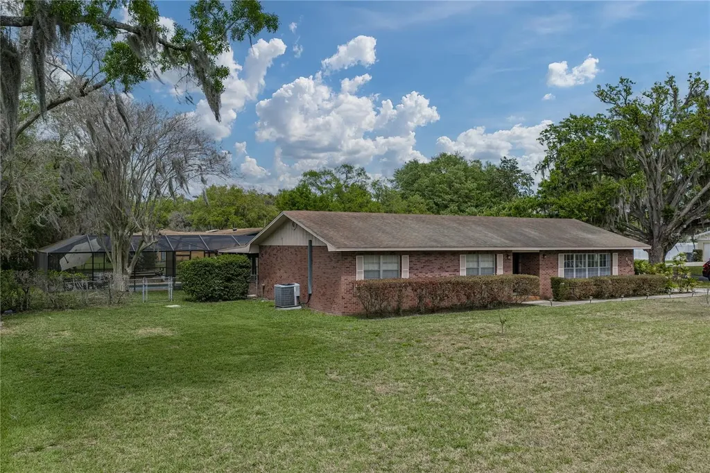609 W Pipkin Road Lakeland FL 33813