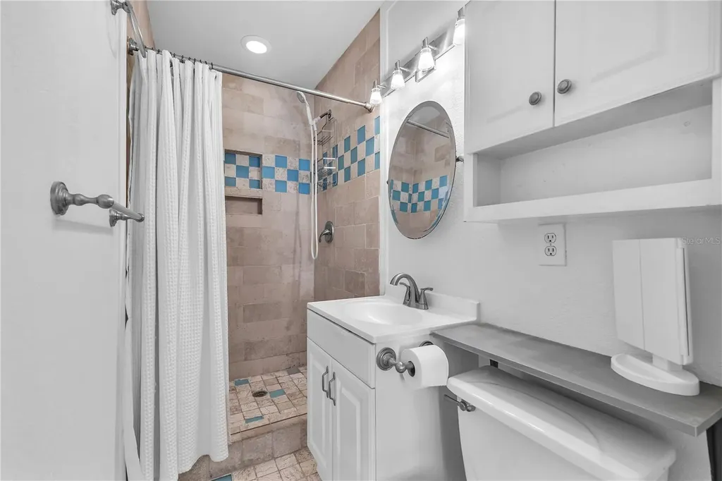 1001 Hallwood Loop Brandon FL 33511