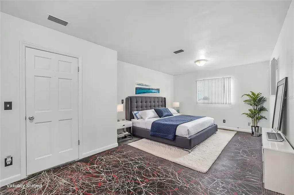 1001 Hallwood Loop Brandon FL 33511