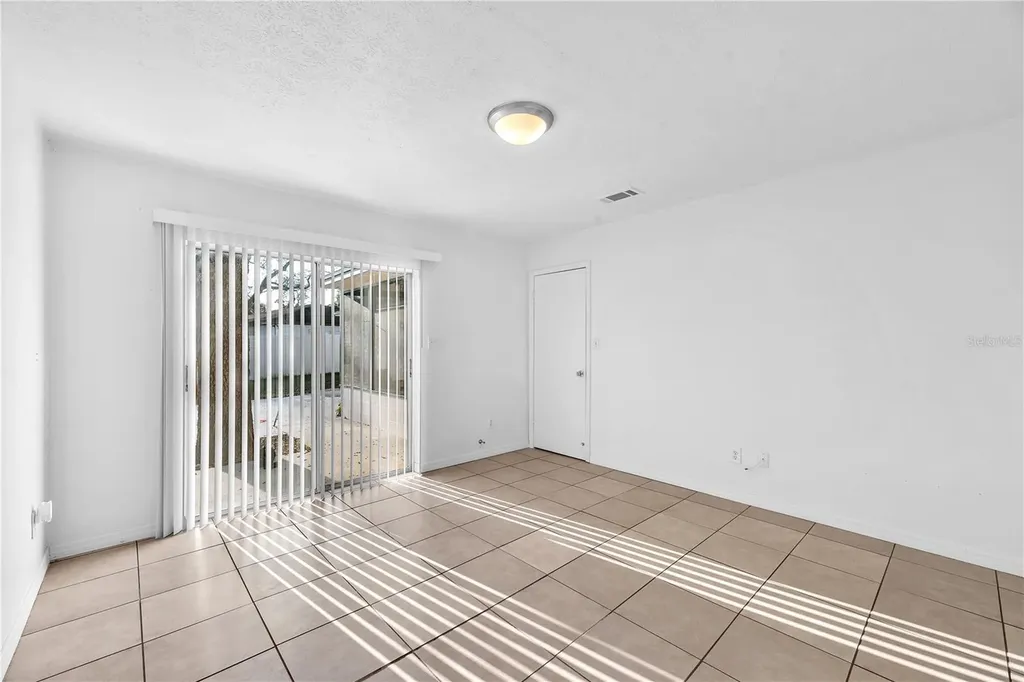 1001 Hallwood Loop Brandon FL 33511