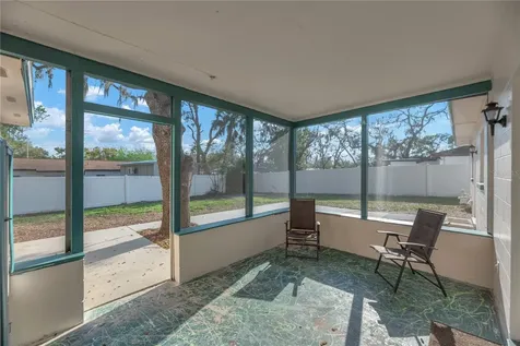 1001 Hallwood Loop Brandon FL 33511