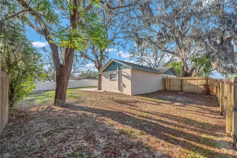 1001 Hallwood Loop Brandon FL 33511