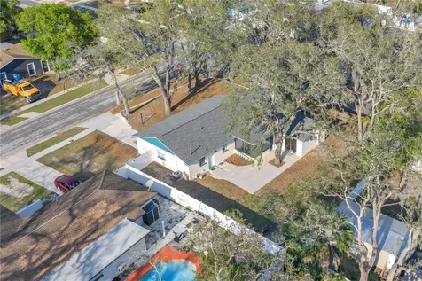 1001 Hallwood Loop Brandon FL 33511