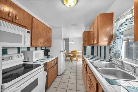 1001 Hallwood Loop Brandon FL 33511