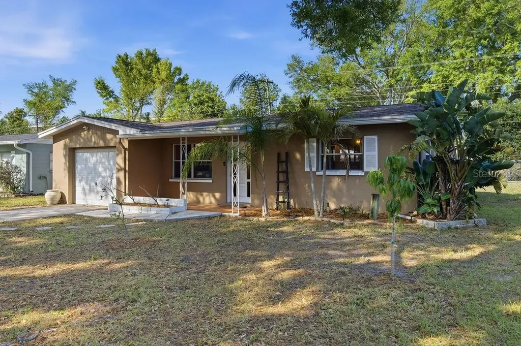 8520 109th Way Seminole FL 33772