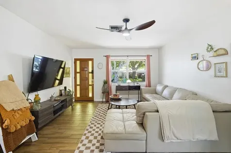 8520 109th Way Seminole FL 33772