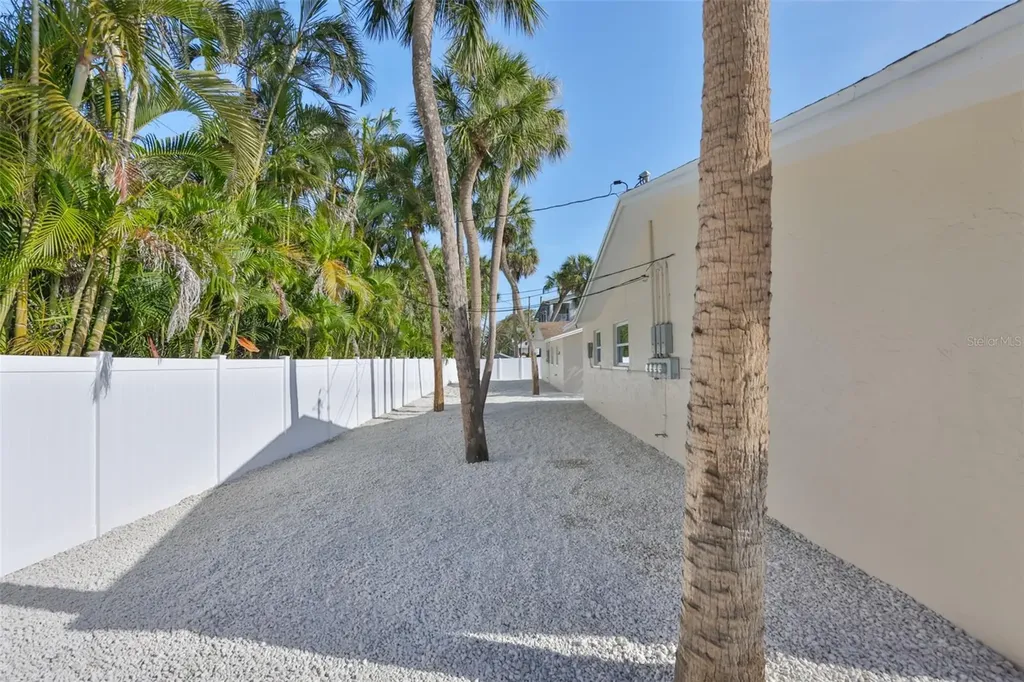 722 1st Street Indian Rocks Beach FL 33785