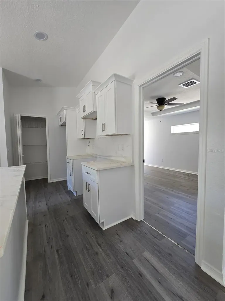 76 Locust Loop Ocala FL 34472