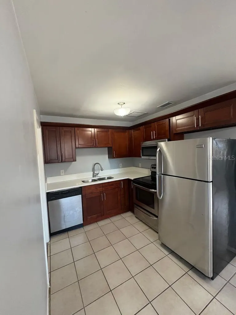 6804 S Wall Street Tampa FL 33616