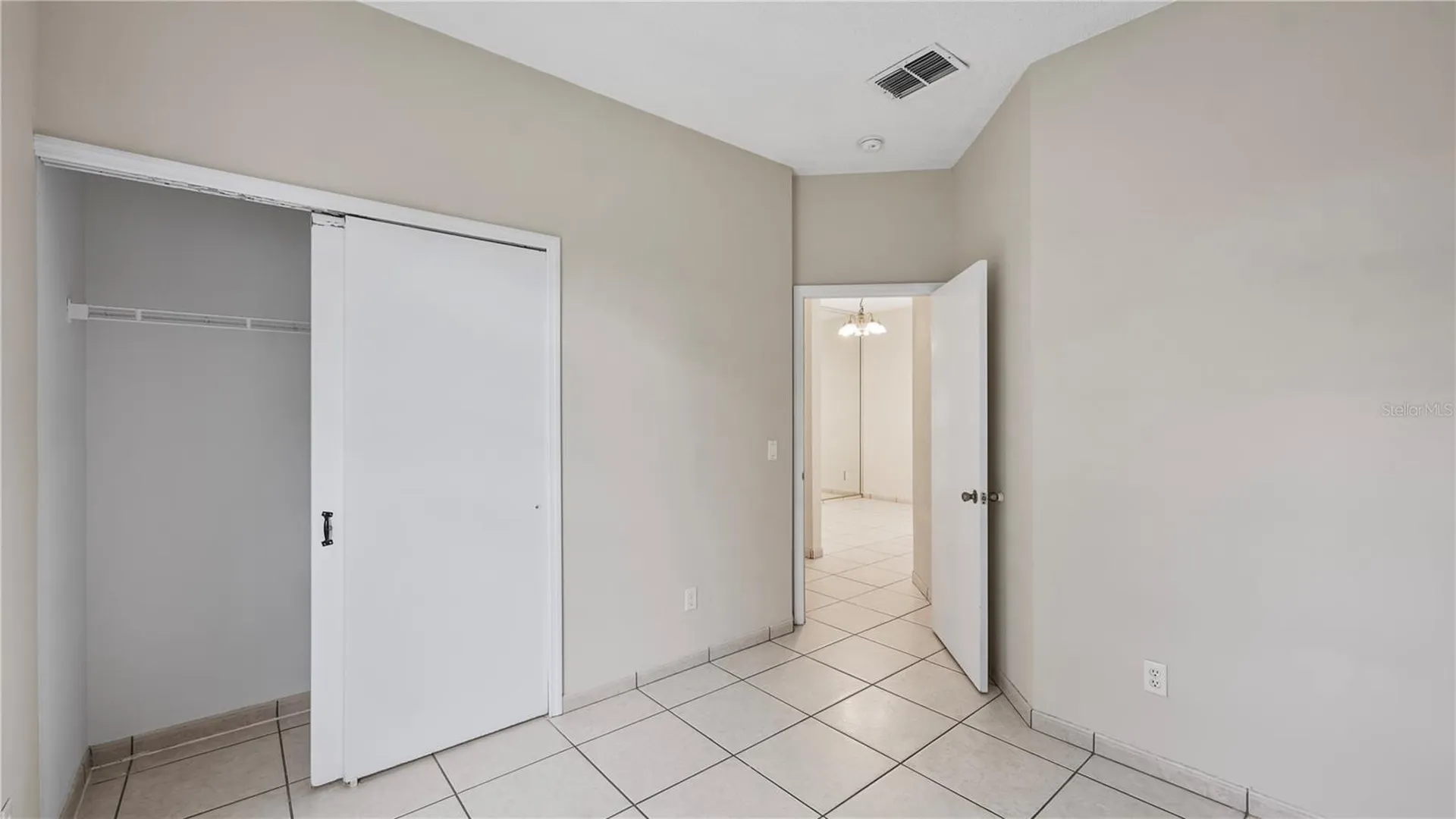 14556 Laguna Beach Circle Orlando FL 32824