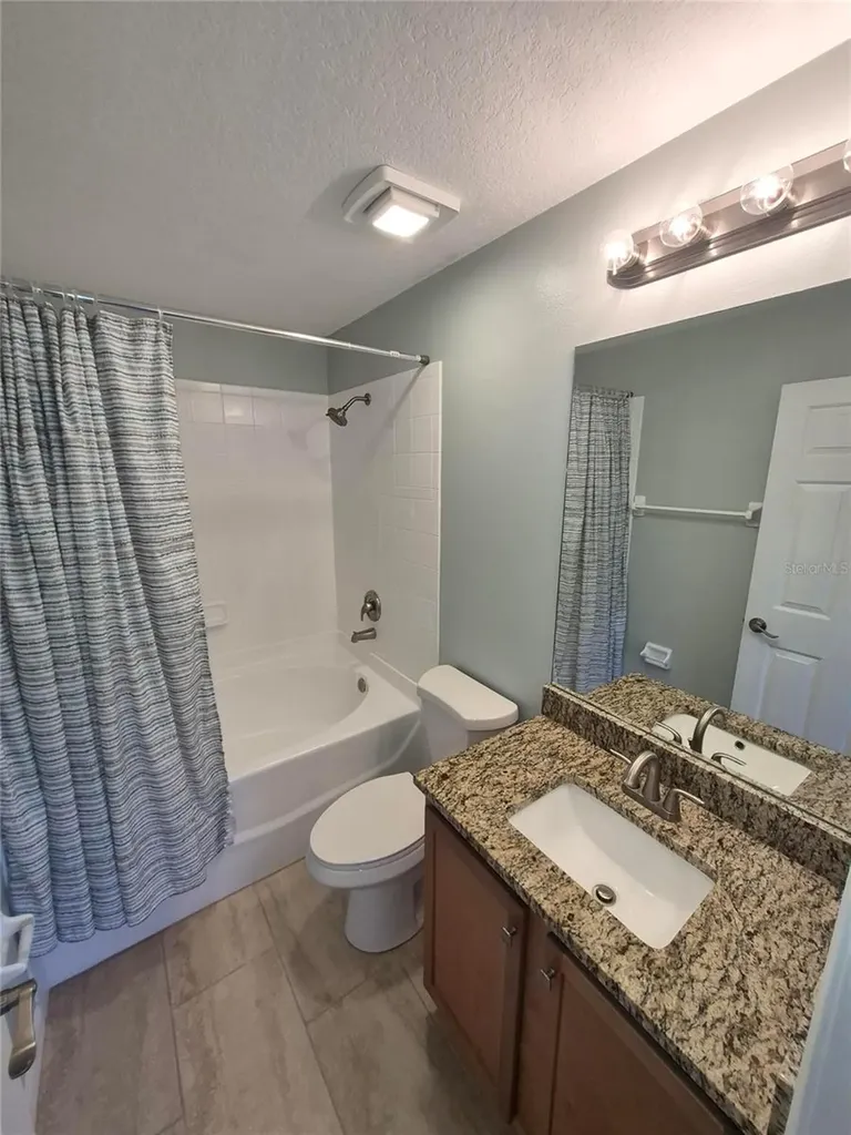3845 Island Way St Petersburg FL 33705