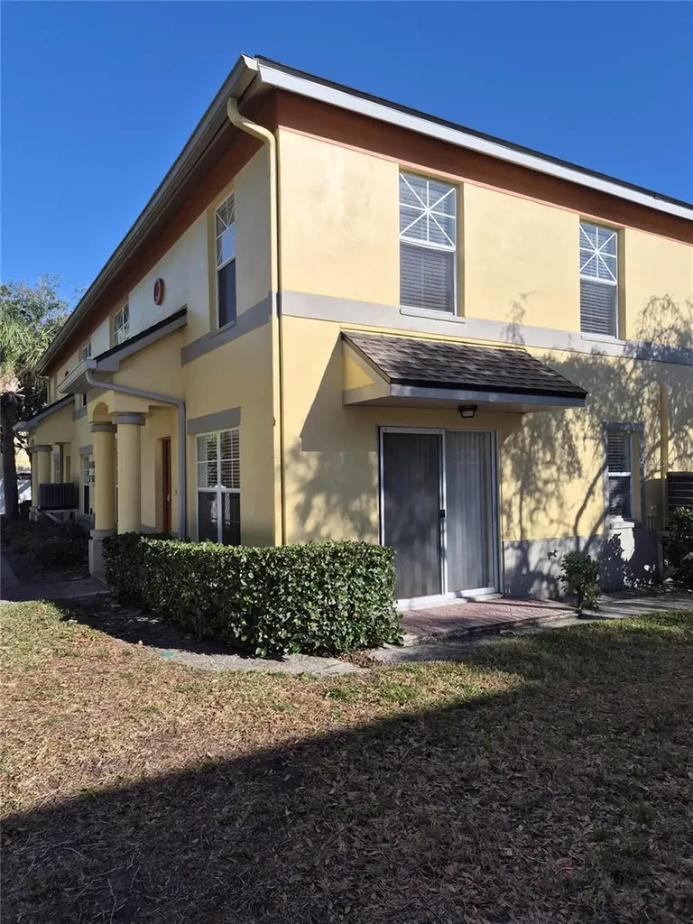 3845 Island Way St Petersburg FL 33705