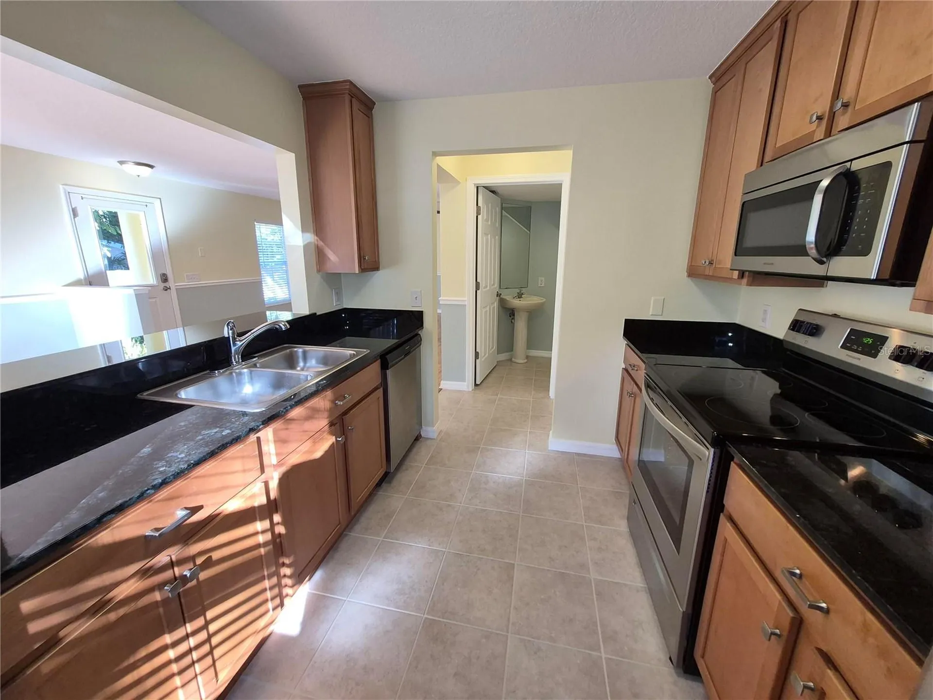 3845 Island Way St Petersburg FL 33705