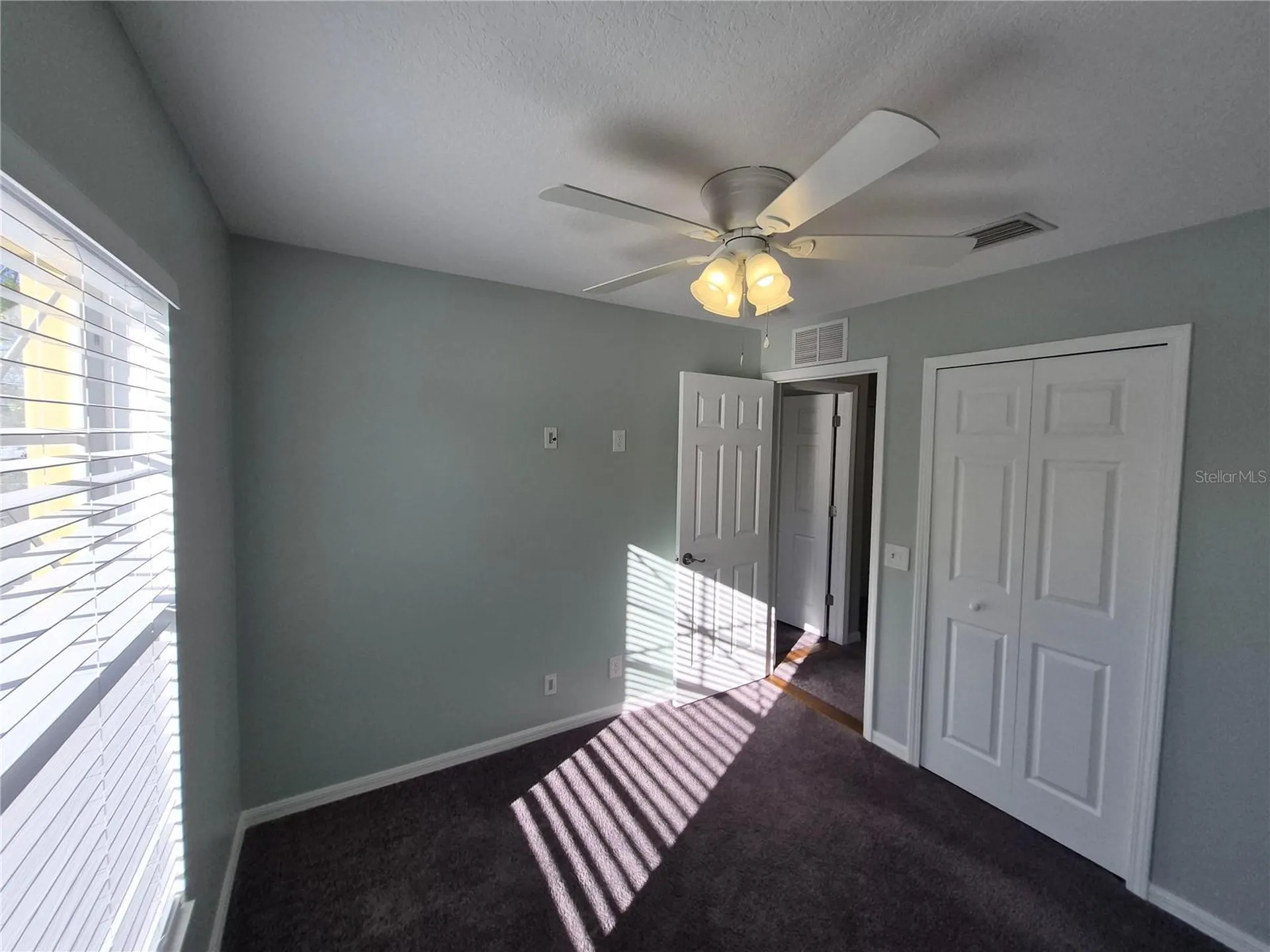 3845 Island Way St Petersburg FL 33705