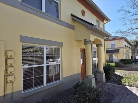 3845 Island Way St Petersburg FL 33705