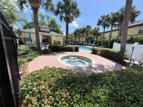 3845 Island Way St Petersburg FL 33705