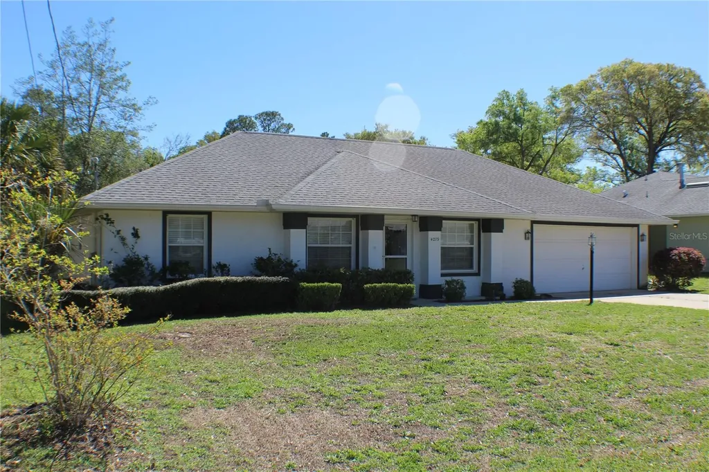4279 NE 32nd Circle Ocala FL 34479